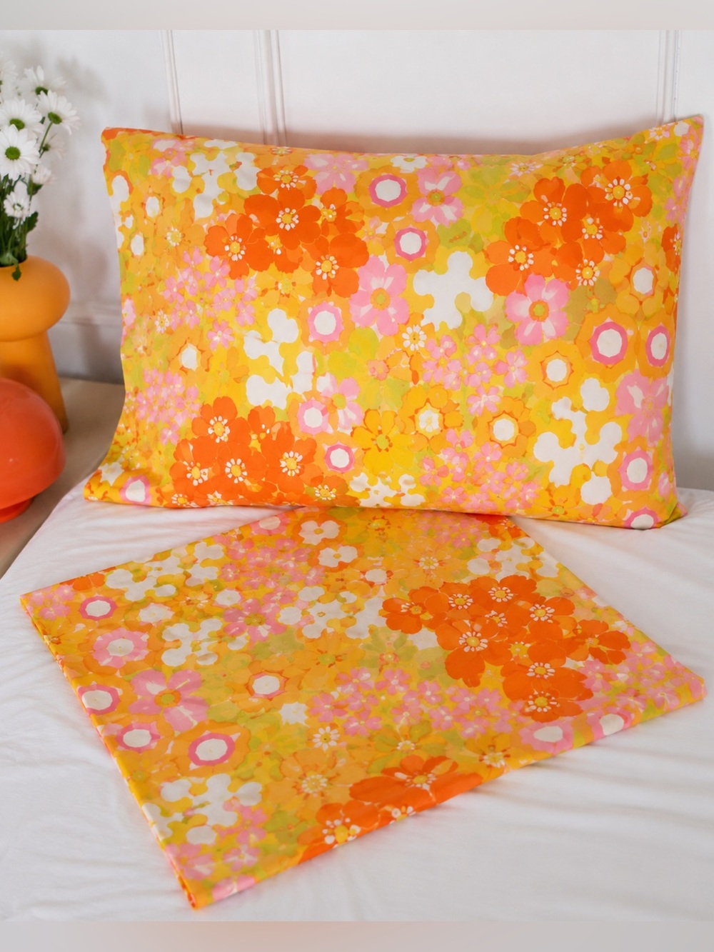 Vintage Vanity Fair Lustercale Floral Pillowcase & Sheet Set Groovy 70s Mod USA
